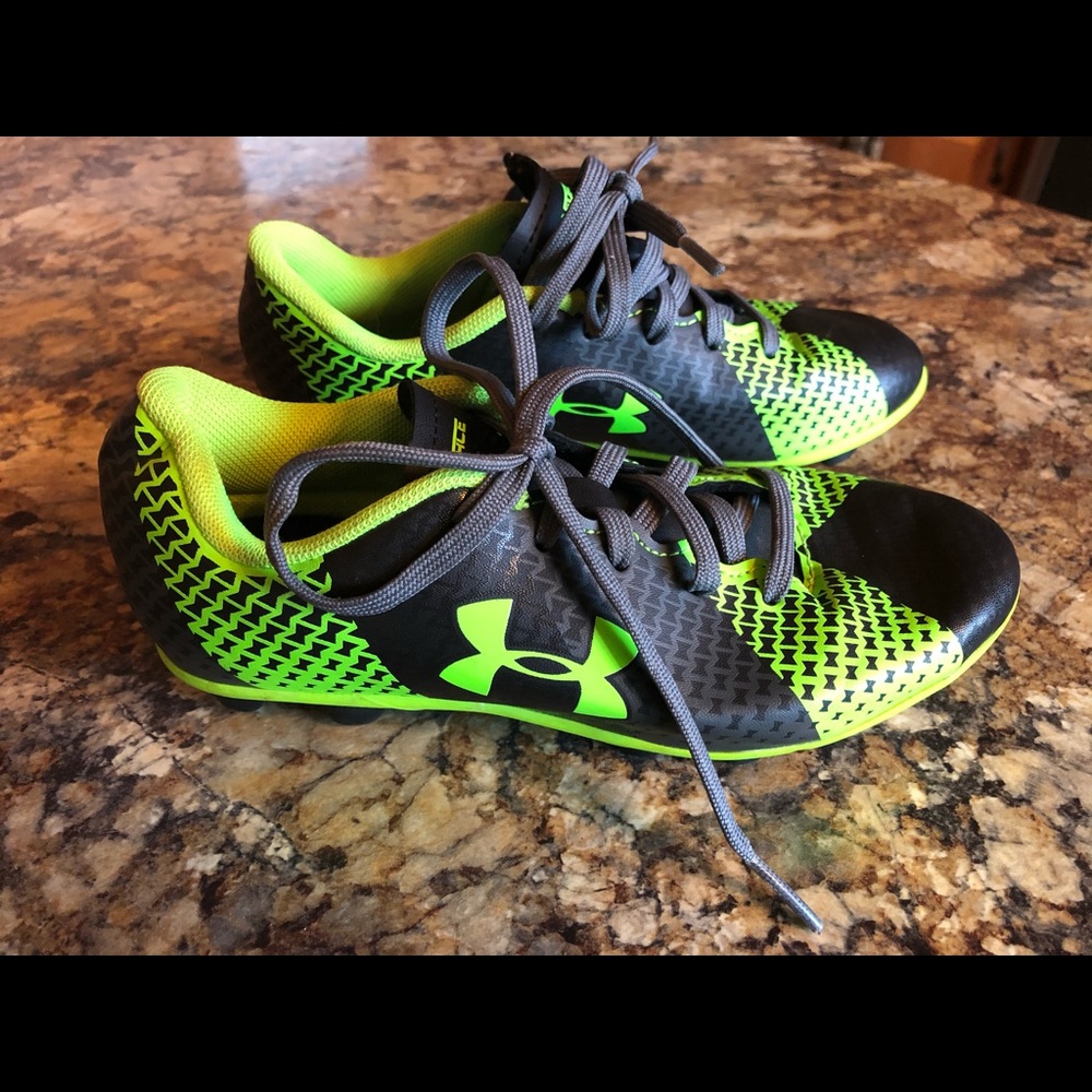 Boys under armour cleats